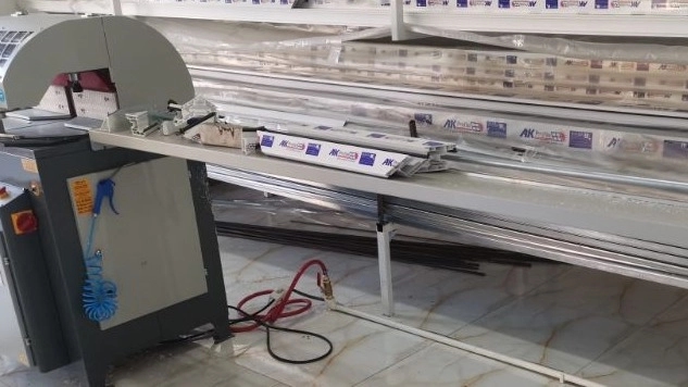 Tahran'da UPVC kesme makineleri imalatı Tahran'da UPVC kesme makineleri imalatı